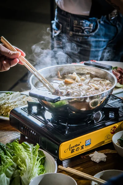 火锅的烹饪照片 — 图库照片