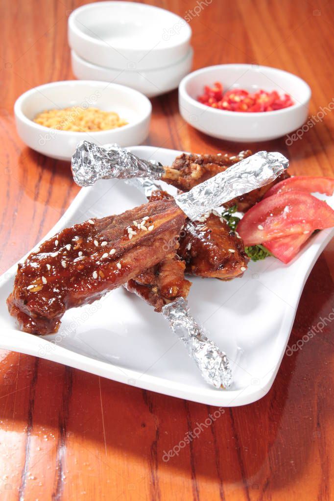 a cuisine photo of lamb chop