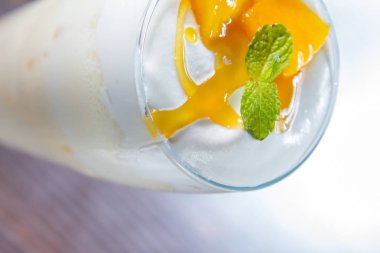 Limonata ve naneli taze limonata.