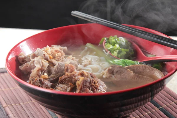 Closeup Udon Soup Plate — Stockfoto