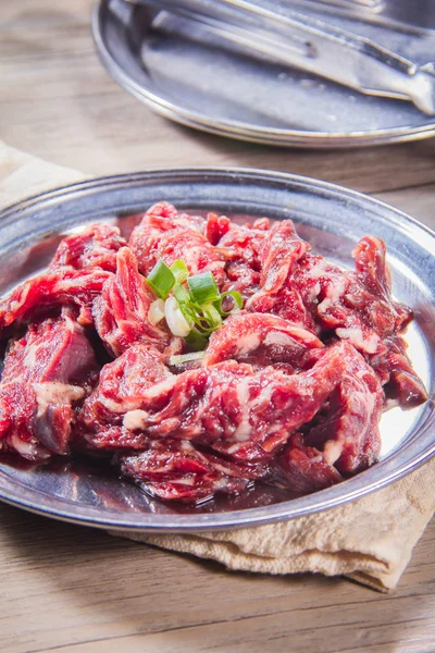 Una sesión de cocina utiliza la iluminación de carne —  Fotos de Stock