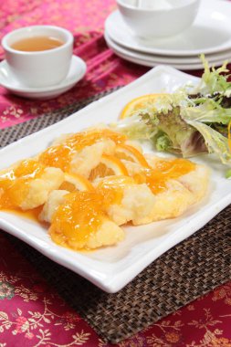 derin yağda kızartılmış karides yemekleri