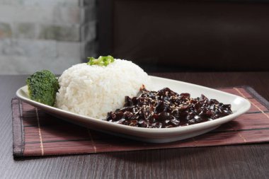 Bir pilav fotoğrafı.