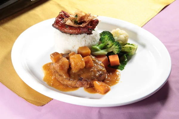 Bir pilav fotoğrafı.