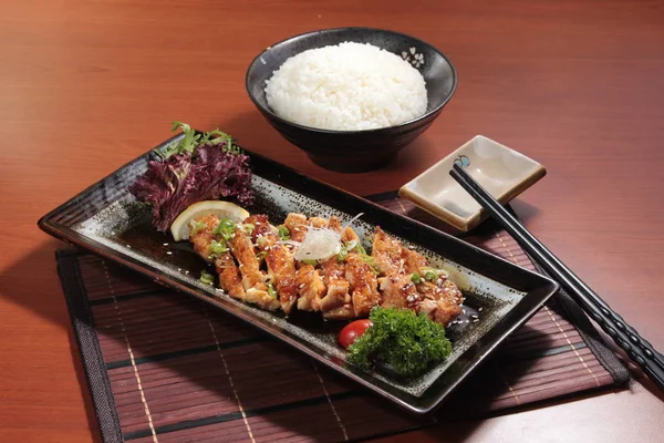 mutfağı ateş et aydınlatma kullanılan