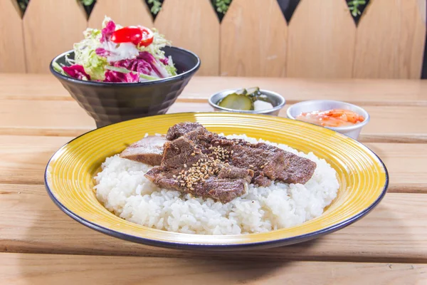 mutfağı ateş et aydınlatma kullanılan