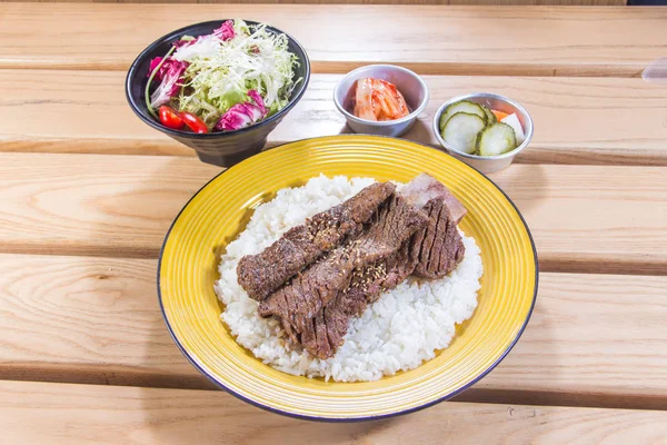 mutfağı ateş et aydınlatma kullanılan