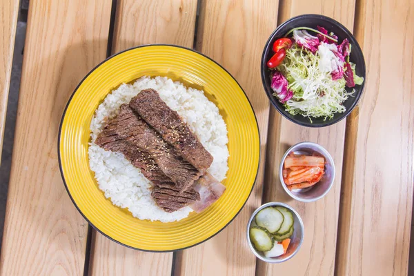 mutfağı ateş et aydınlatma kullanılan