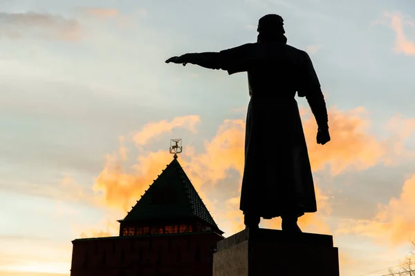 Kuzma Minin monument and Tower of Demetrius or Dmitrovskaya tower in the Nizhny Novgorod Kremlin.