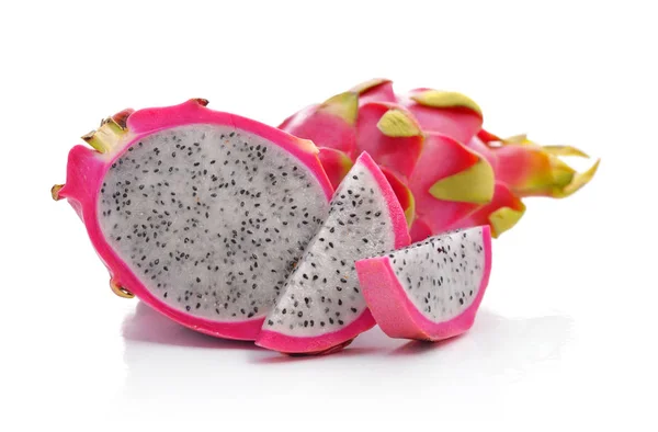 Vers en rijp dragon fruit — Stockfoto