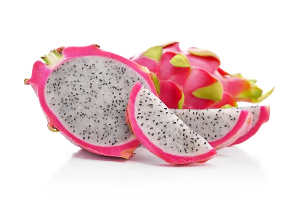 Vers en rijp dragon fruit — Stockfoto