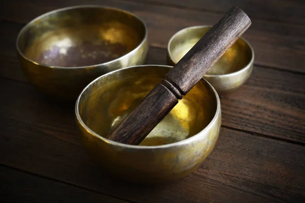 Tibetan handcrafted singing bowls — Stock Photo, Image
