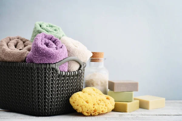 Bath towels of different colors — Stock Photo, Image