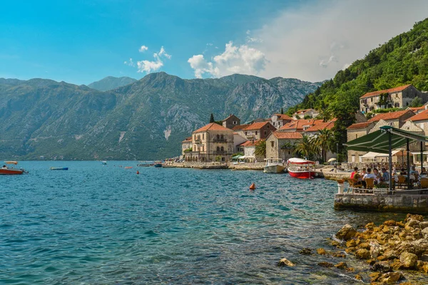 An embankment in Perast — Stock Photo, Image