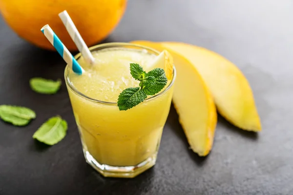 Glass of melon smoothie — Stock Photo, Image