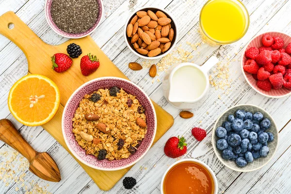 Sağlıklı bir kahvaltı için malzemeler — Stok fotoğraf
