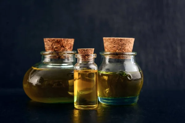 Différentes huiles essentielles — Photo