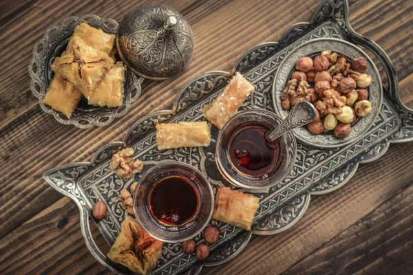 Cup of turkish tea served in traditional style — Stock Photo, Image