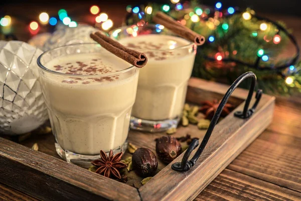 Bebida de Natal tradicional eggnog — Fotografia de Stock