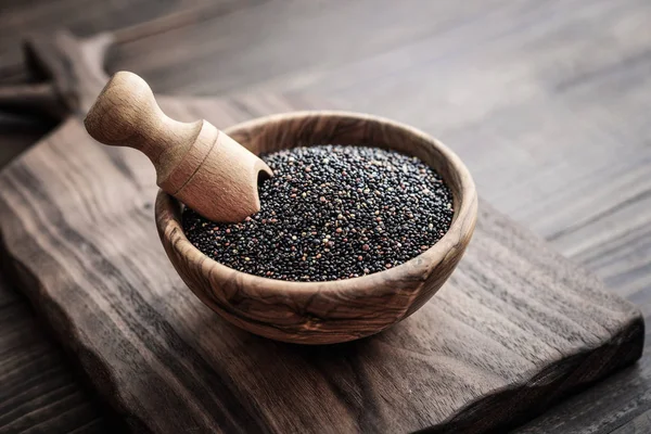 Sementes de quinoa crua preta — Fotografia de Stock