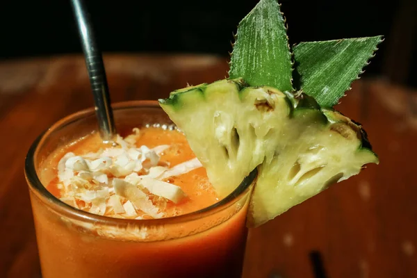 Papaya Smoothie Glas Auf Dem Tisch Tropischen Café — Stockfoto