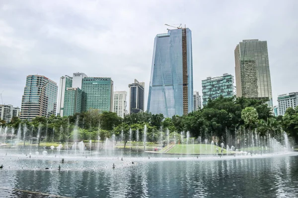 Kuala Lumpur Malaisie Novembre 2019 Fontaine Sur Lac Près Des — Photo