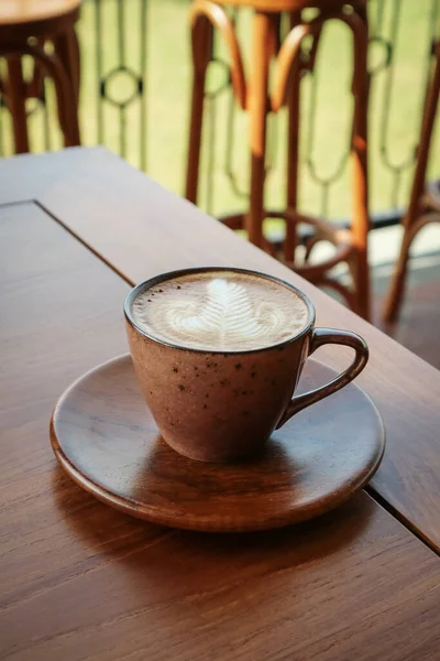 Une Tasse Café Avec Latte Art Sur Table Bois — Photo