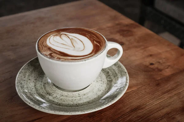 Une Tasse Café Avec Latte Art Sur Table Bois — Photo