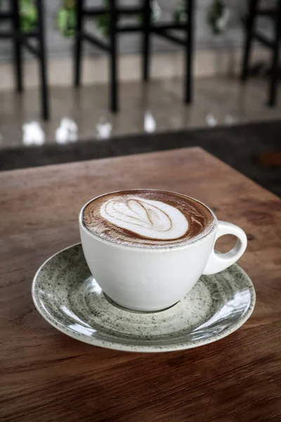 Una Tazza Caffè Con Caffellatte Sul Tavolo Legno Vista Dall — Foto Stock