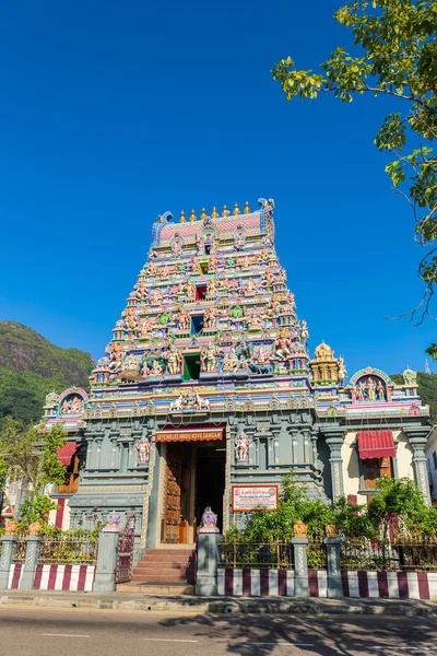 Πολύχρωμη πρόσοψη των ένα ινδουιστικό ναό στο victoria, mahe, Σεϋχέλλες, — Φωτογραφία Αρχείου