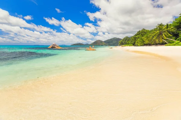 Spiaggia Tropicale Mare Sull Isola Delle Seychelles — Foto Stock