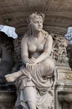 Budapeşte Danubius su çeşme Erzsebet kare