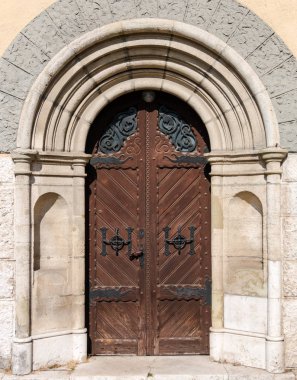 Eski açık ahşap kapı kemer stil.