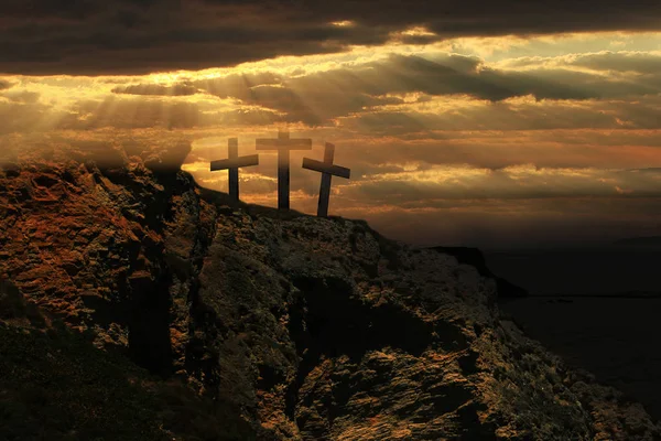 Salida del sol de Pascua y tres cruces —  Fotos de Stock