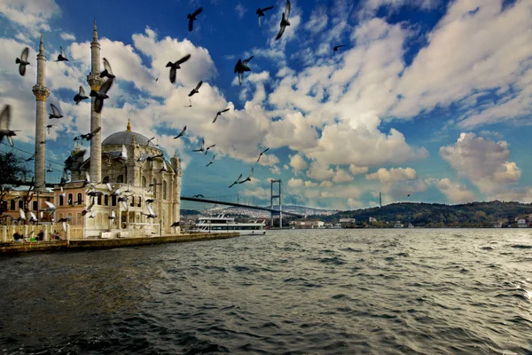 Ortakoy Mecset Bosphorus Híd — Stock Fotó