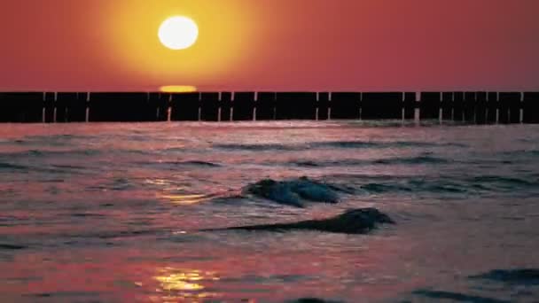 Mar Báltico ao nascer do sol — Vídeo de Stock