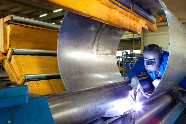 Kaynakçı bitki işyerinde