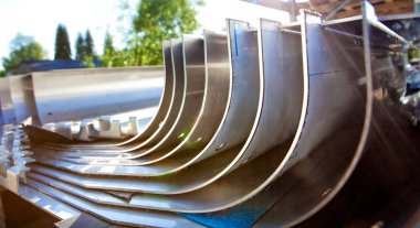 Kompozisyon malzemeler dergi