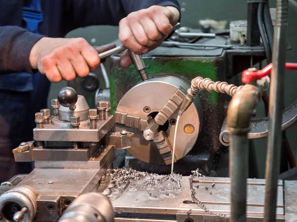 Mekanik Torna Torna elemanı