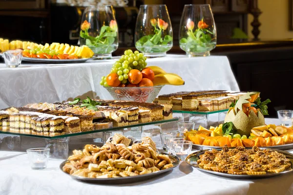 Farklı sandviçler.