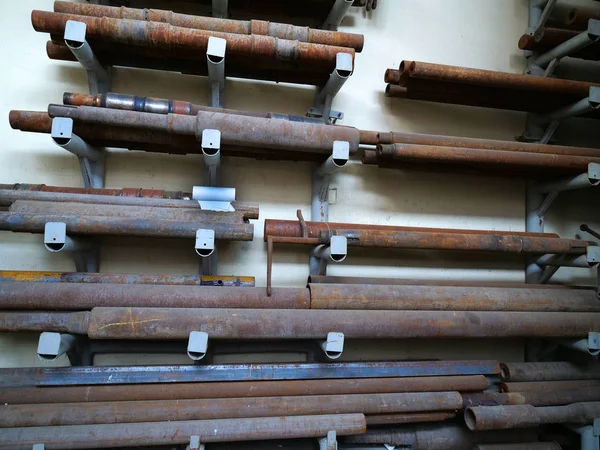 Çelik depo ve bitki