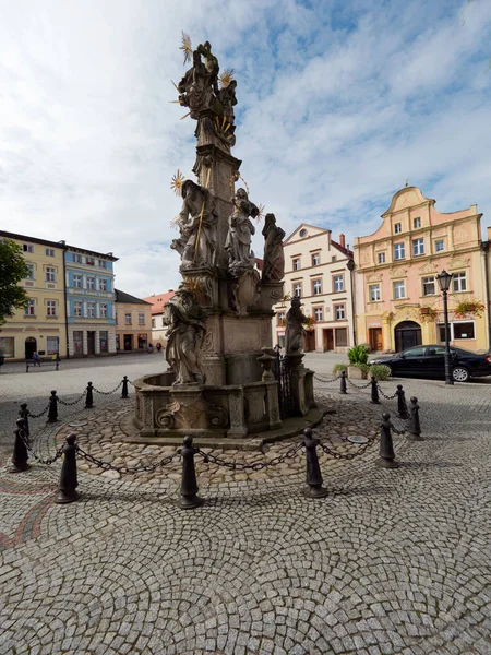 Sütun Holy Trinity ve Ldek Zdrj 16. yüzyılda üzerinden bir boyunduruk