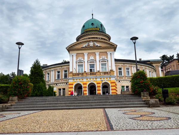 Ldek Zdrj Zdrj Wojciech tarihi maden suyu Pompa Odası