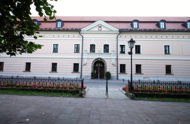 Niepoomice 'deki Rönesans kraliyet kalesinin manzarası