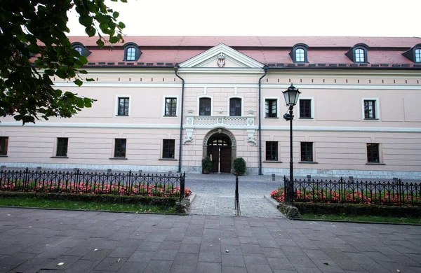 Niepoomice 'deki Rönesans kraliyet kalesinin manzarası