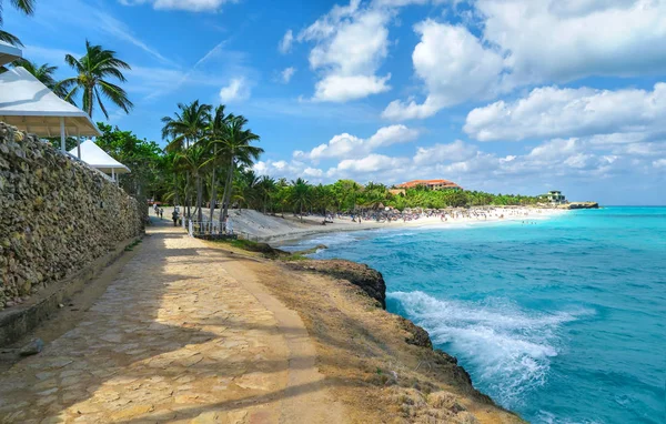 Hermoso complejo enigmático en el Océano Caribe —  Fotos de Stock