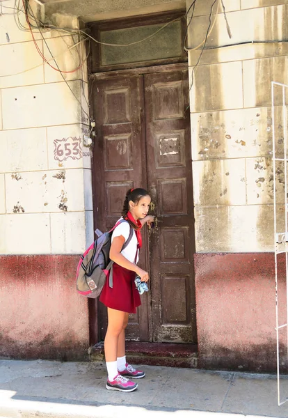 在古巴的先锋女孩 — 图库照片