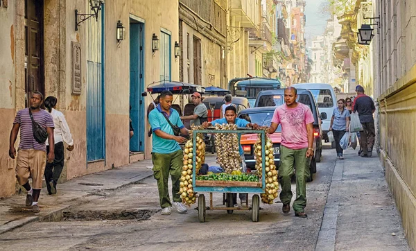 Problemas logísticos en La Habana —  Fotos de Stock