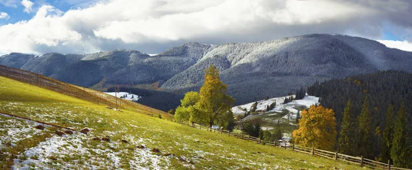 Karpatlar altın sonbahar — Stok fotoğraf