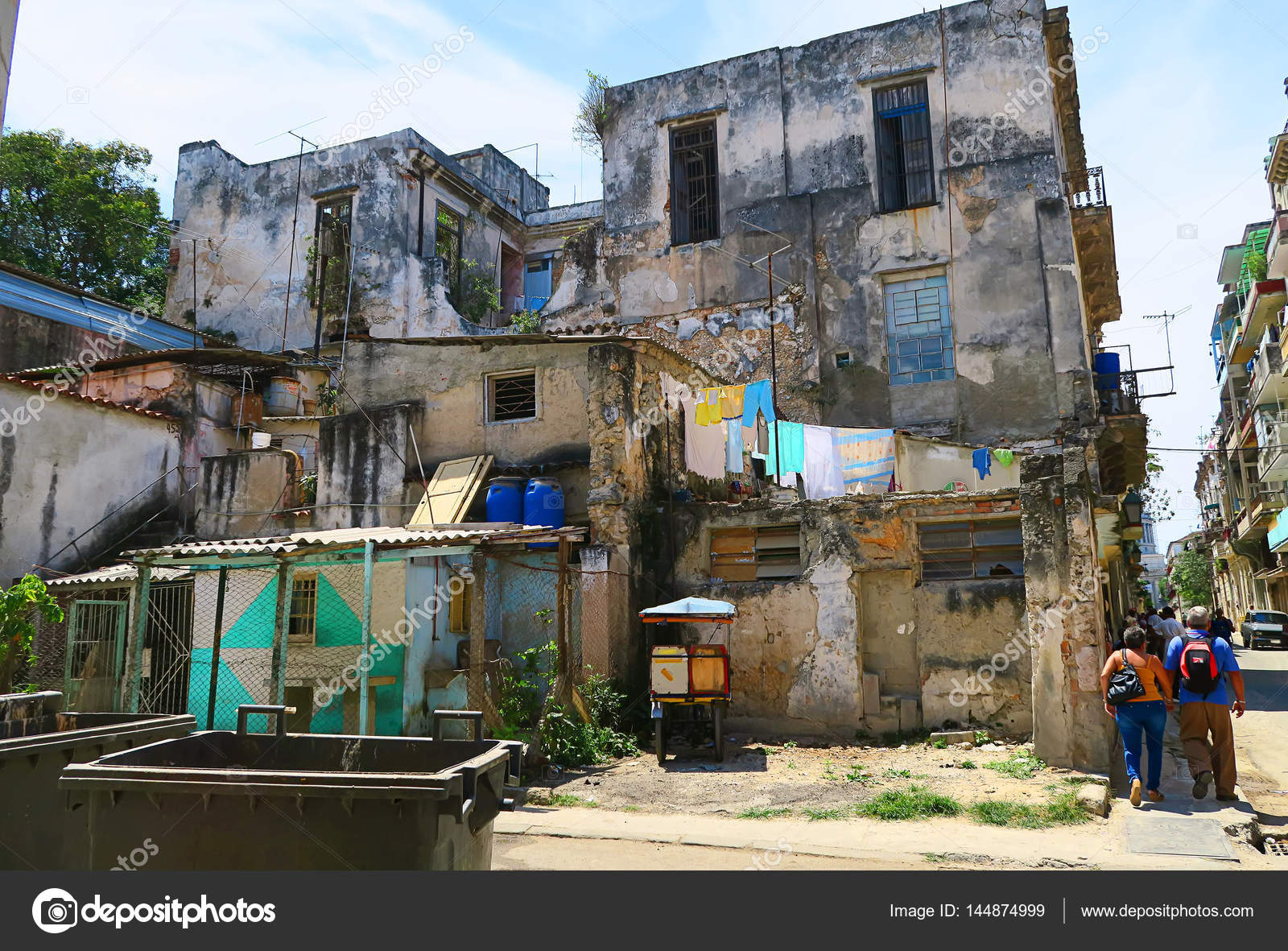 Poor zone of Havana, Cuba Stock Photo by ©hakunamatata372 144874999